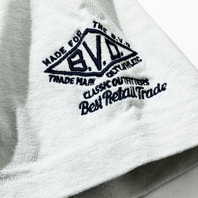 ロゴ刺繍